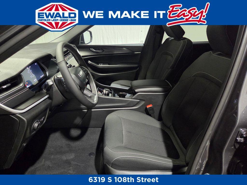 new 2025 Jeep Grand Cherokee L car, priced at $40,698