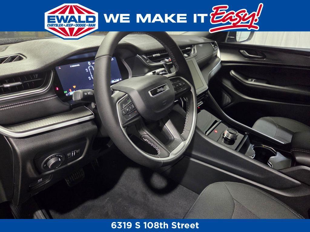 new 2025 Jeep Grand Cherokee L car, priced at $40,698