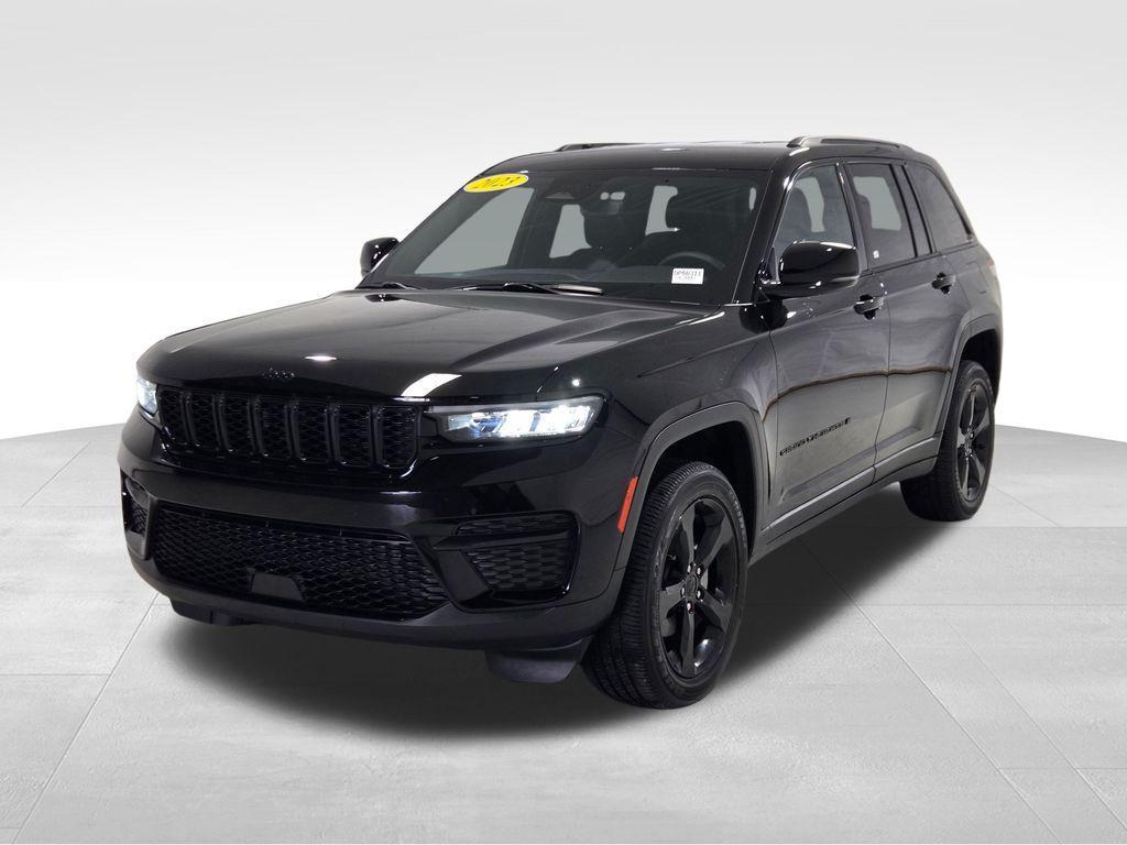 used 2023 Jeep Grand Cherokee car, priced at $33,889
