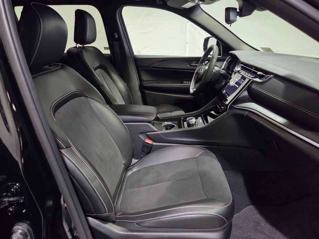 used 2023 Jeep Grand Cherokee car, priced at $33,889