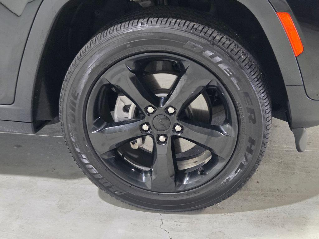 used 2023 Jeep Grand Cherokee car, priced at $33,889