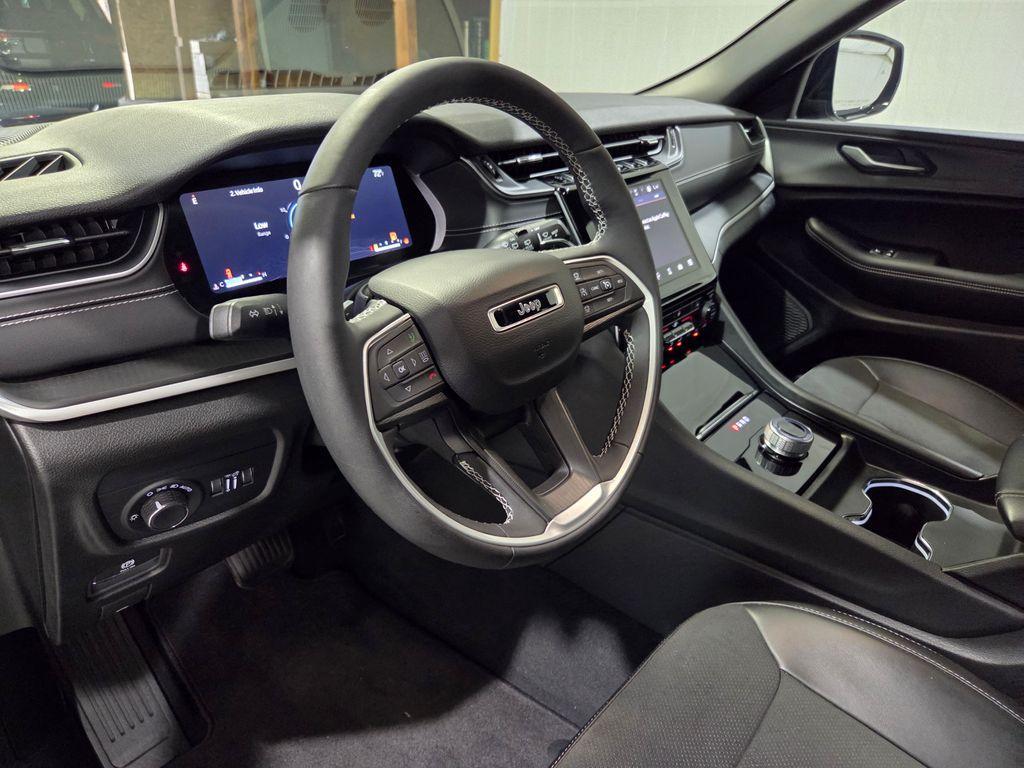 used 2023 Jeep Grand Cherokee car, priced at $33,889