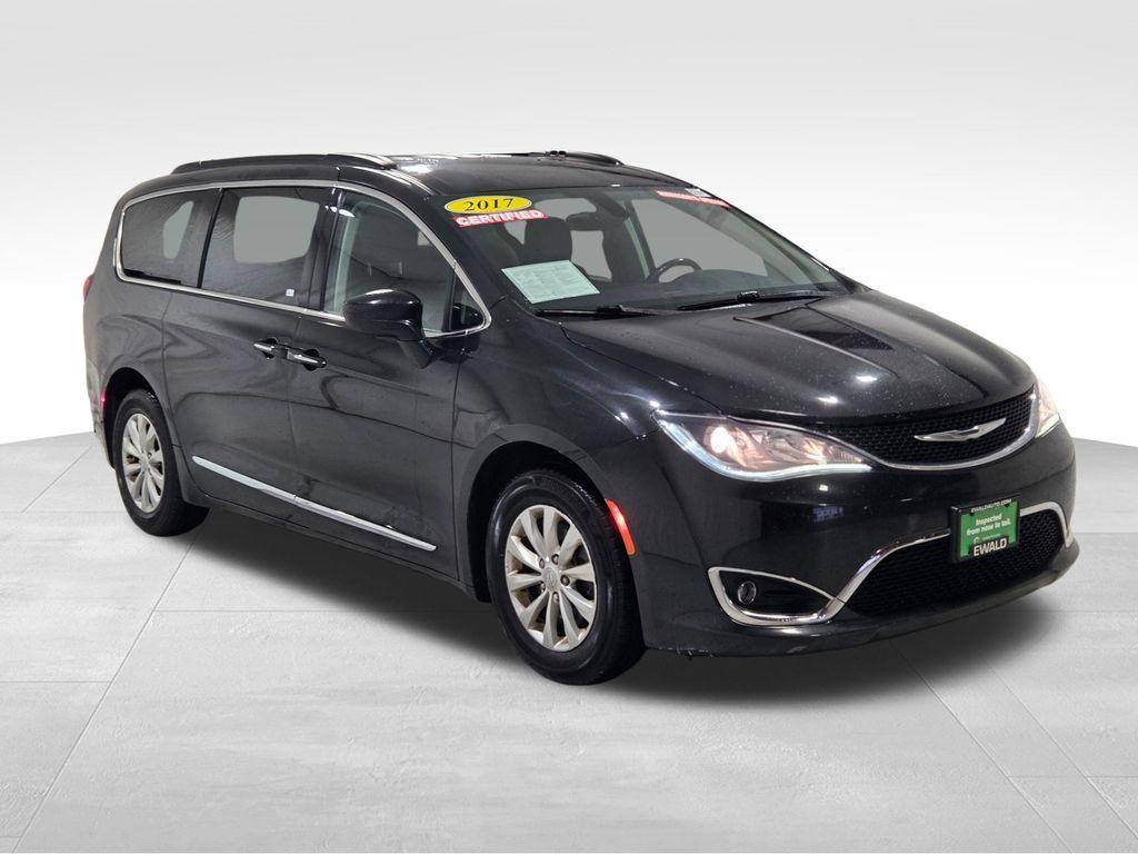 used 2017 Chrysler Pacifica car, priced at $11,914
