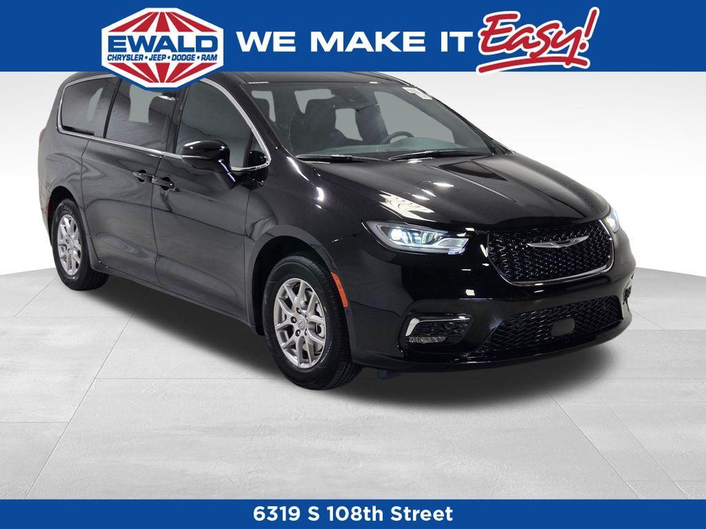 new 2026 Chrysler Pacifica car, priced at $38,741