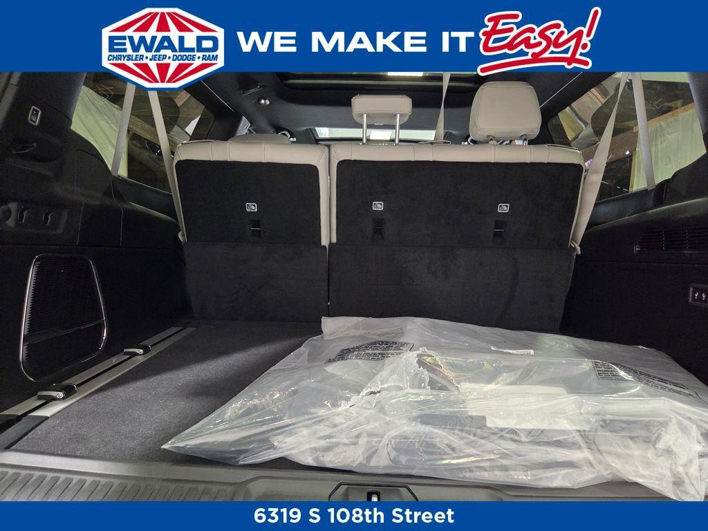 new 2025 Jeep Wagoneer L car, priced at $71,883