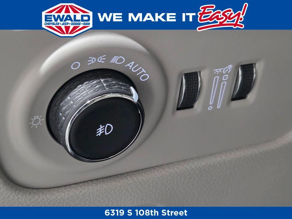 new 2025 Jeep Wagoneer L car, priced at $71,883