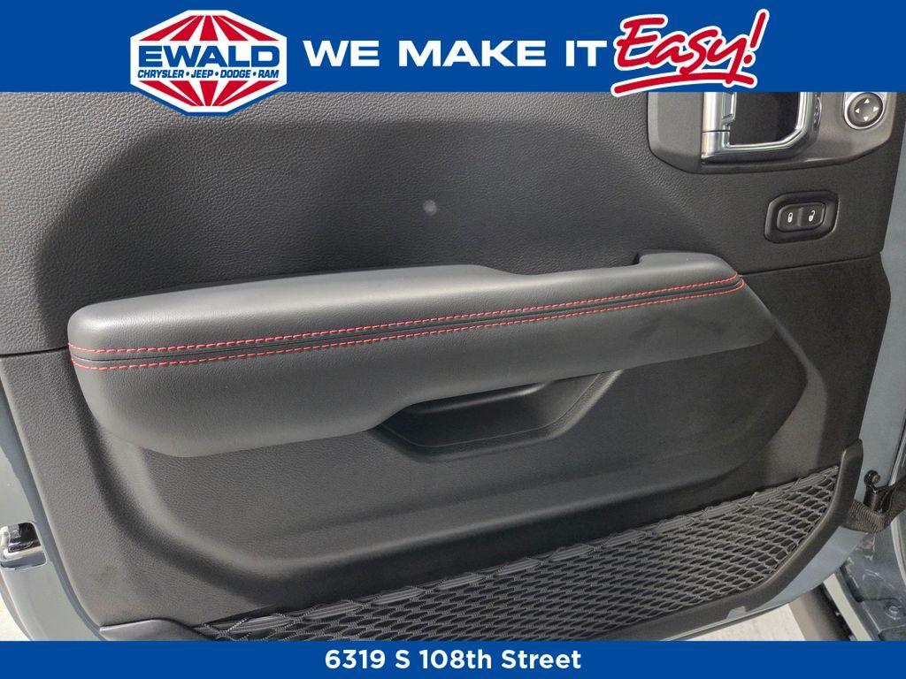 new 2025 Jeep Wrangler car, priced at $67,690