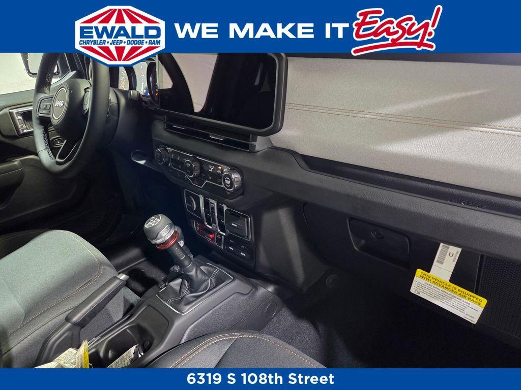 new 2025 Jeep Wrangler car, priced at $47,643