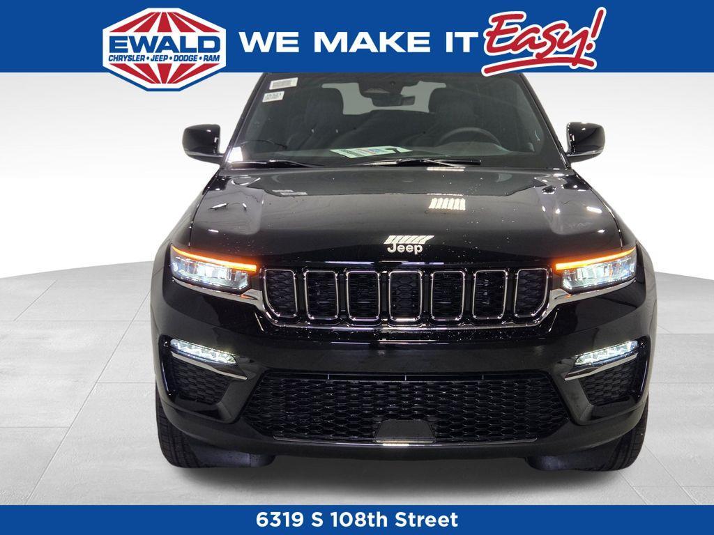 new 2025 Jeep Grand Cherokee car, priced at $46,214