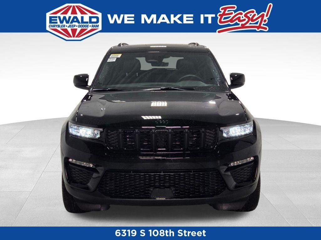 new 2025 Jeep Grand Cherokee car, priced at $48,082