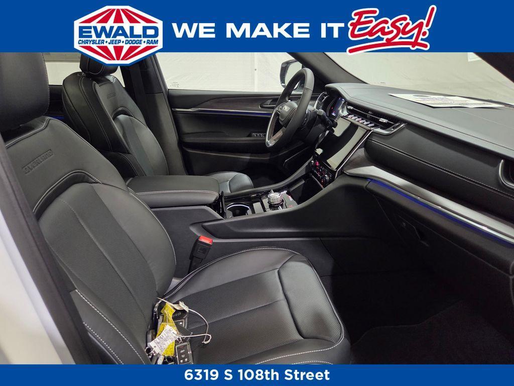 new 2025 Jeep Grand Cherokee car, priced at $54,678