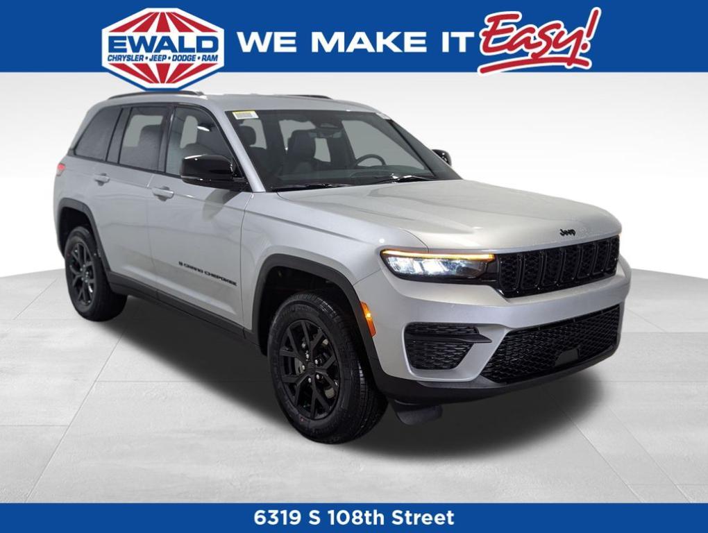 new 2025 Jeep Grand Cherokee car, priced at $41,700