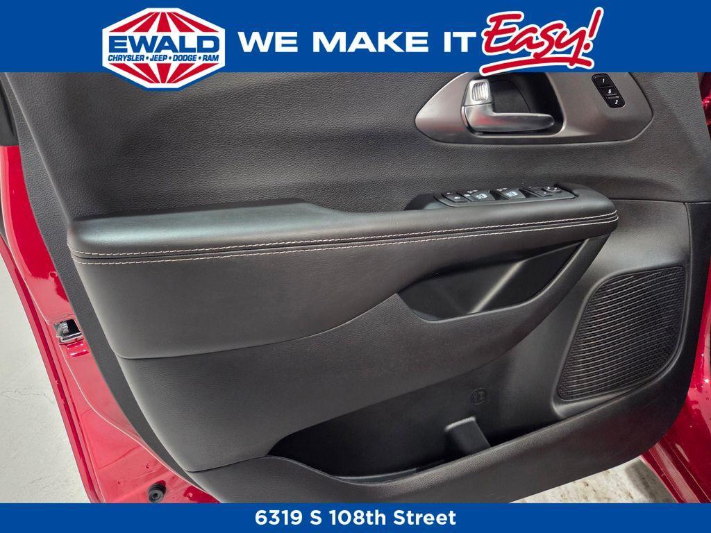 new 2026 Chrysler Pacifica car, priced at $42,664