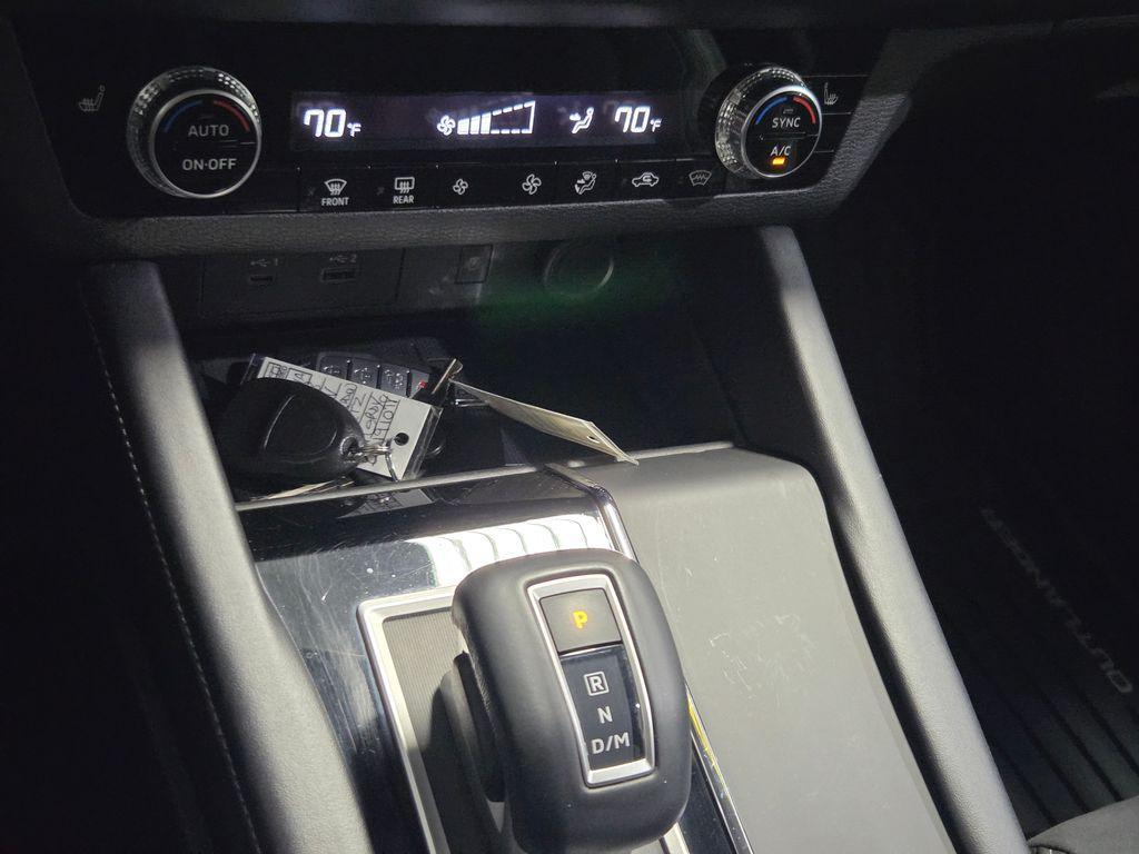 used 2022 Mitsubishi Outlander car, priced at $21,433