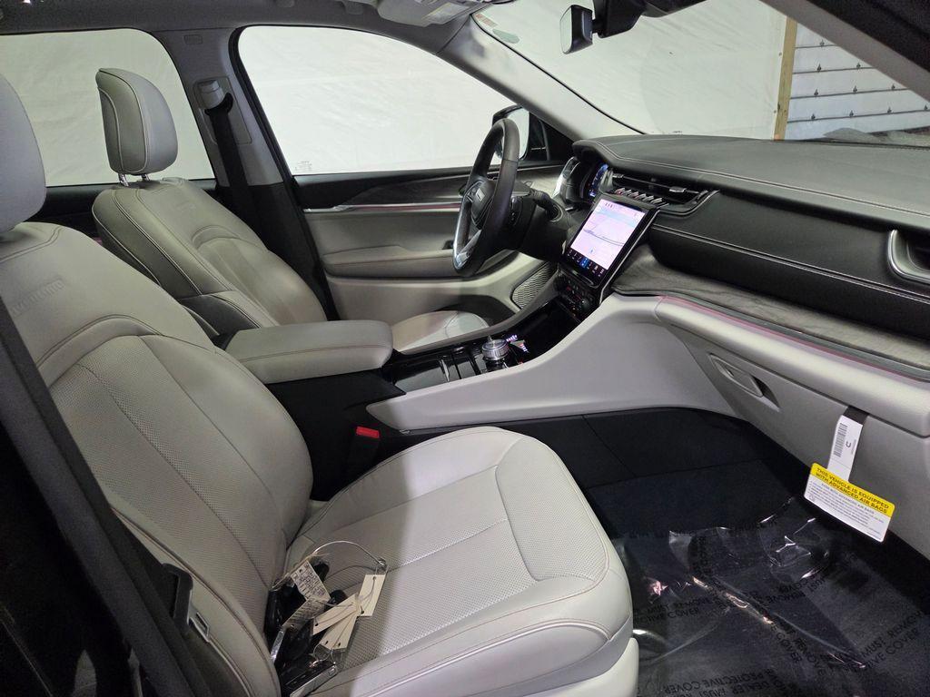 used 2023 Jeep Grand Cherokee car, priced at $43,766