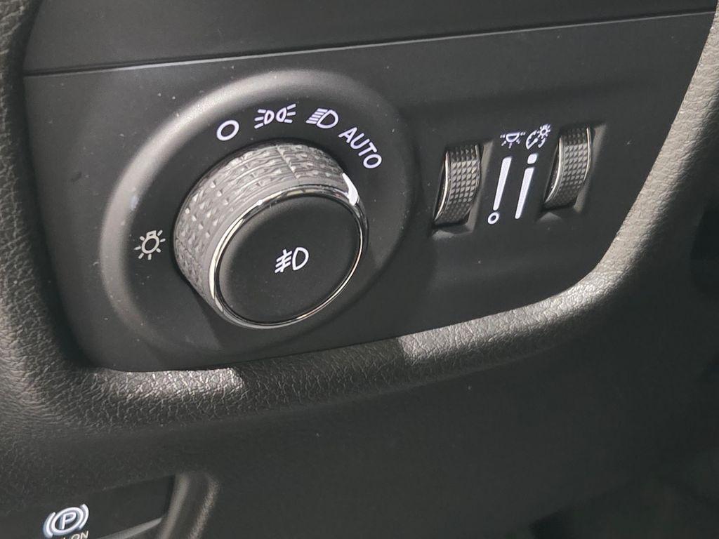 used 2023 Jeep Grand Cherokee L car, priced at $34,989