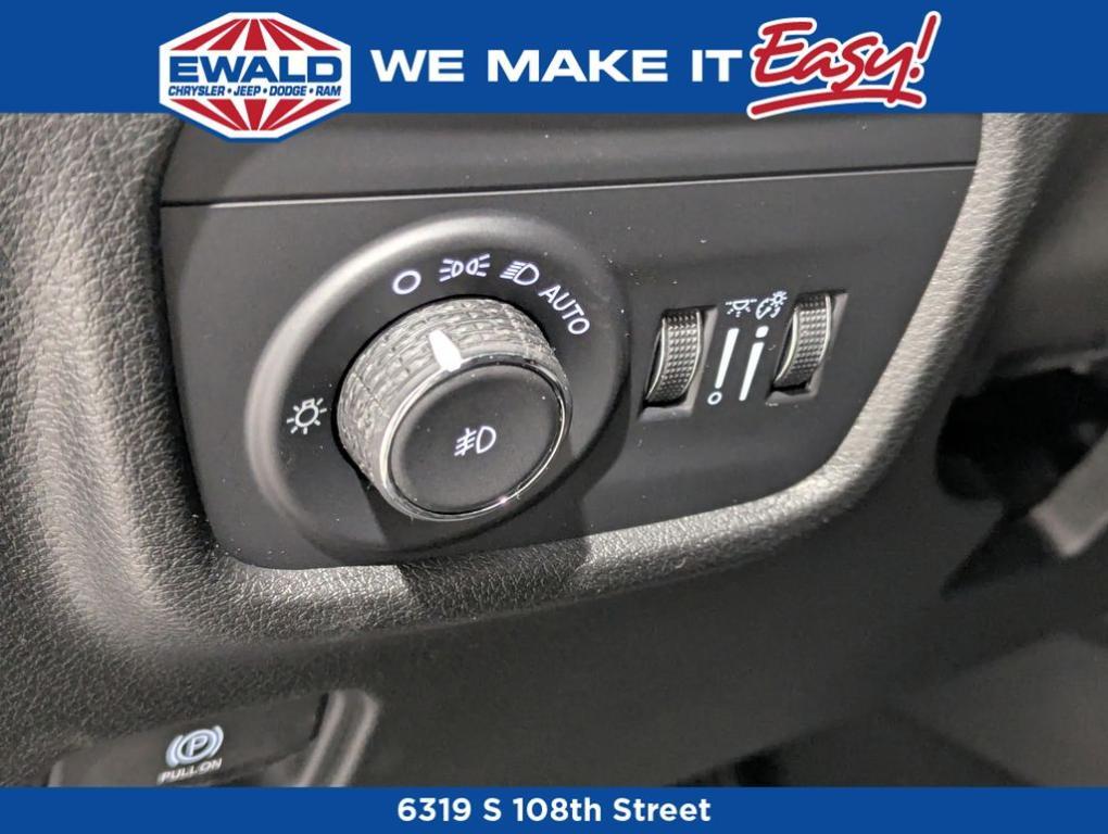 new 2025 Jeep Grand Cherokee L car, priced at $52,422