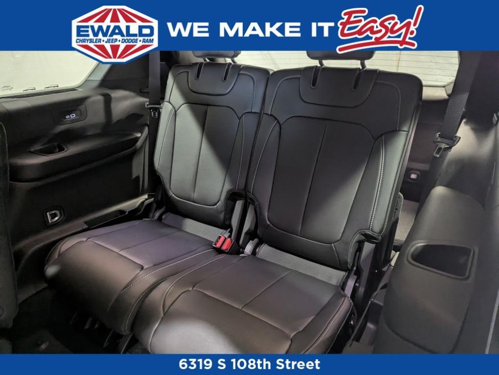 new 2025 Jeep Grand Cherokee L car, priced at $52,422