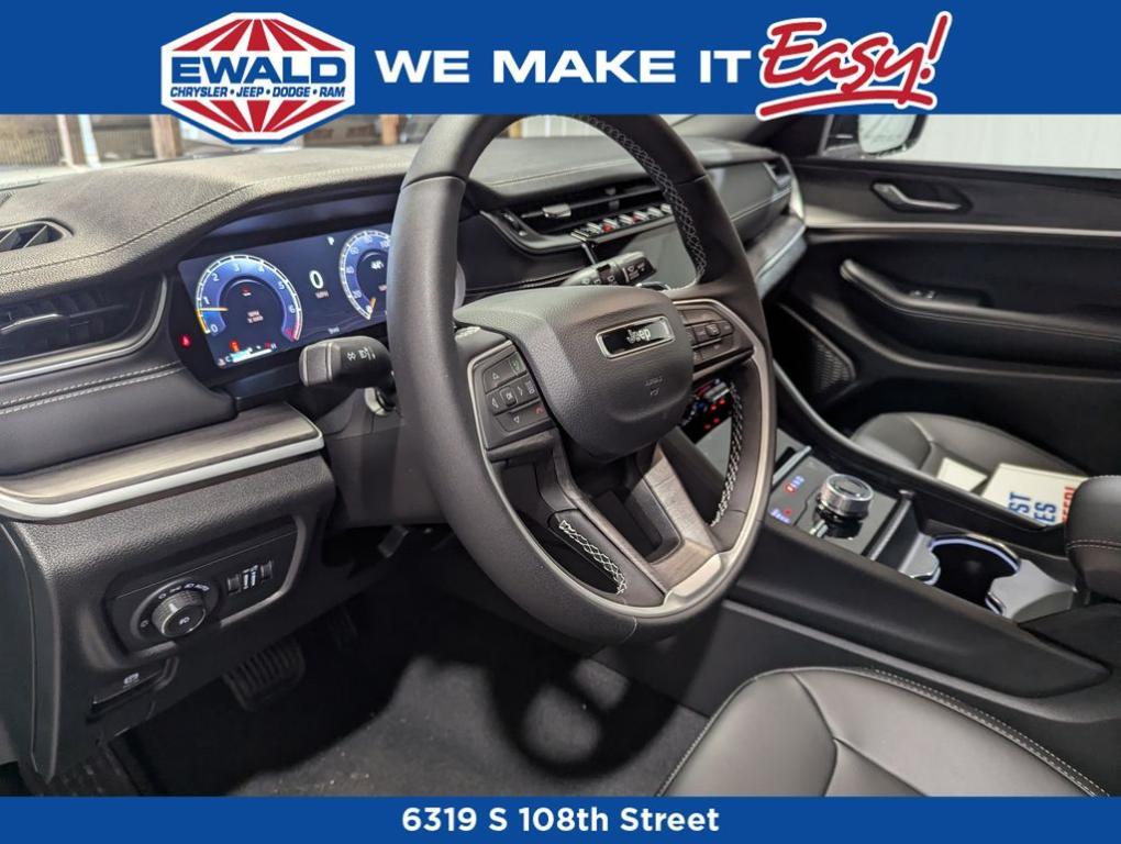 new 2025 Jeep Grand Cherokee L car, priced at $52,422