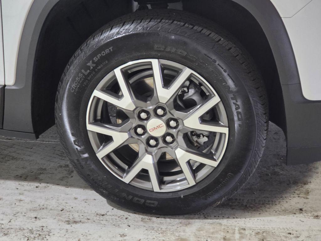 used 2022 GMC Acadia car, priced at $27,333