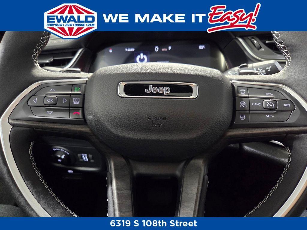 new 2025 Jeep Grand Cherokee car, priced at $46,876