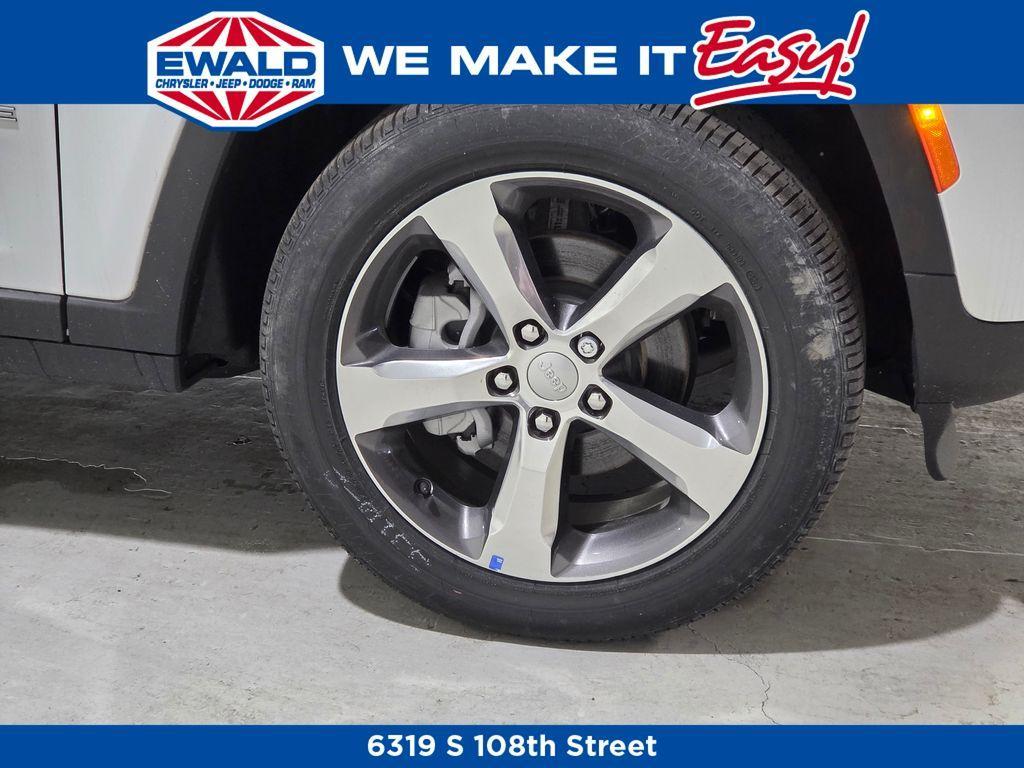 new 2025 Jeep Grand Cherokee car, priced at $46,876