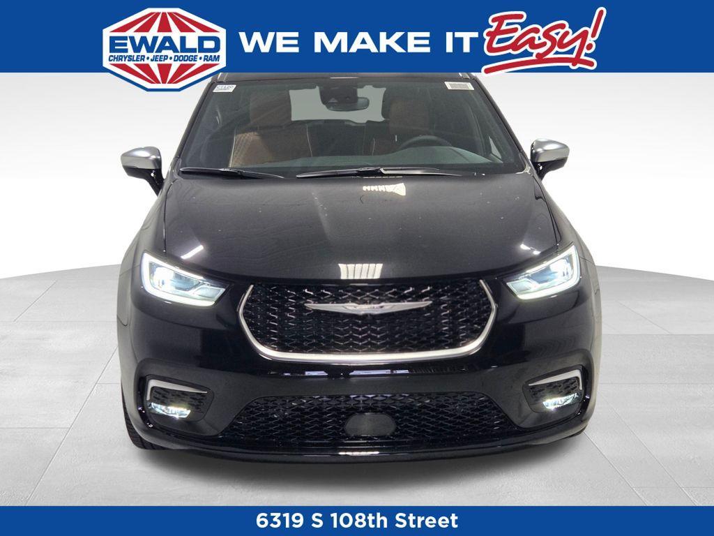 new 2026 Chrysler Pacifica car, priced at $55,084