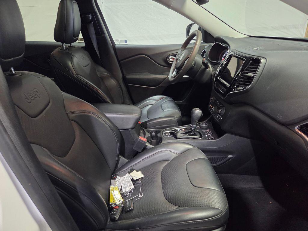 used 2022 Jeep Cherokee car, priced at $25,414