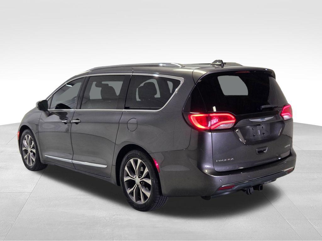 used 2018 Chrysler Pacifica car, priced at $19,669