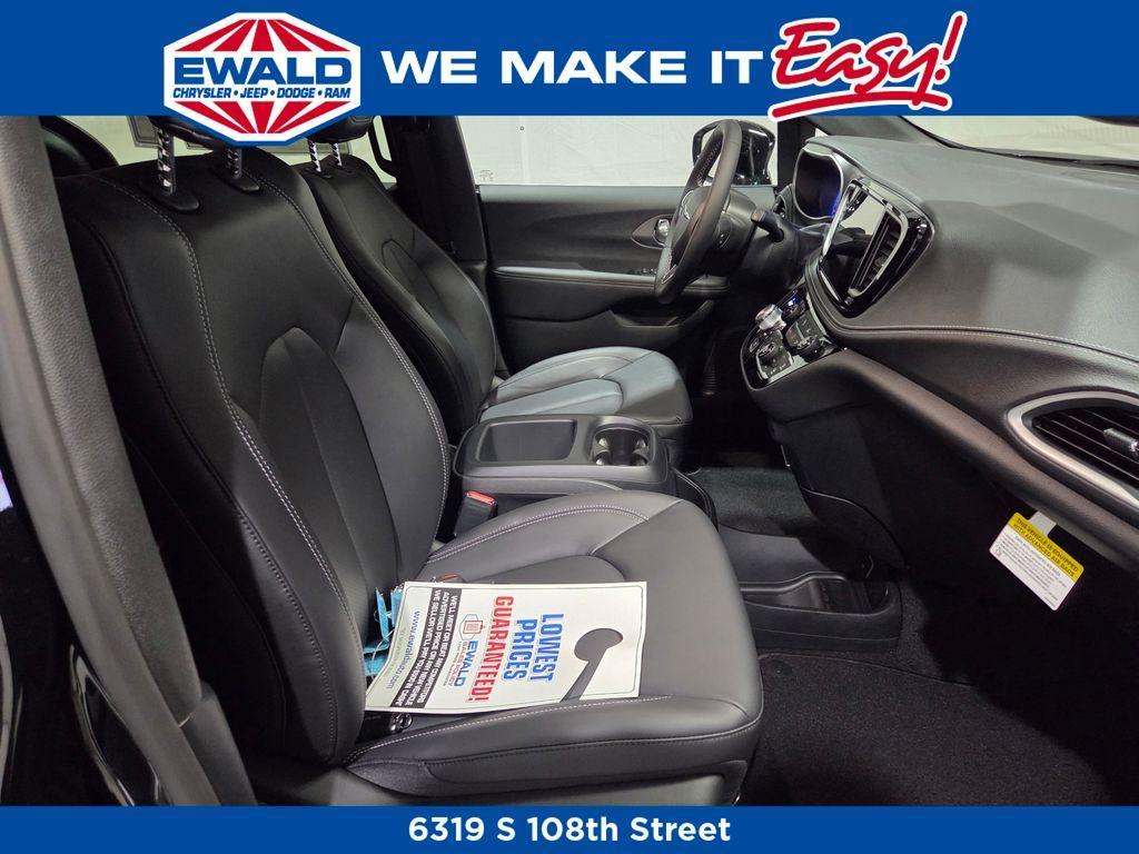 new 2026 Chrysler Pacifica car