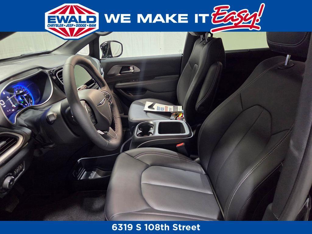 new 2026 Chrysler Pacifica car