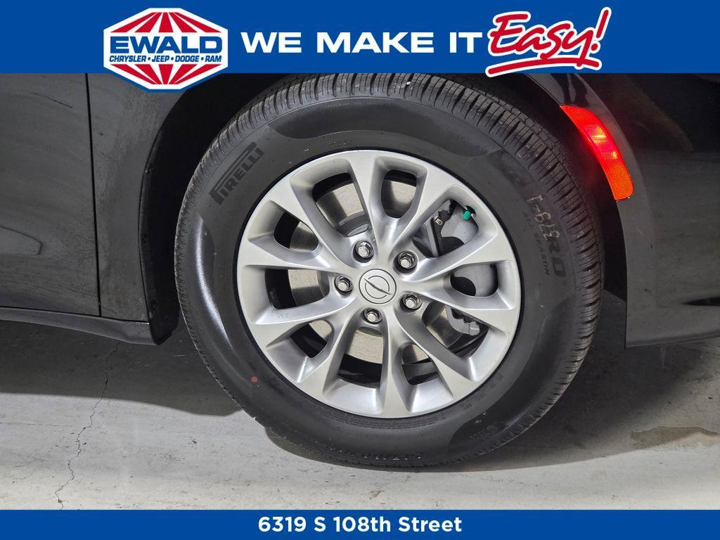 new 2026 Chrysler Pacifica car