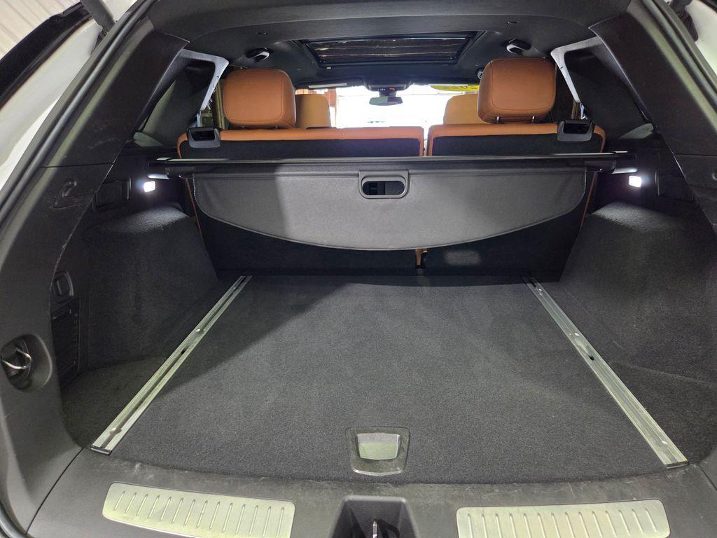 used 2022 Cadillac XT5 car, priced at $31,919