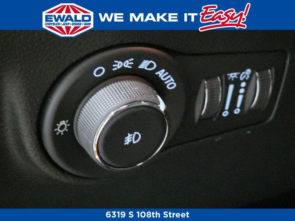 new 2026 Jeep Compass car, priced at $36,010