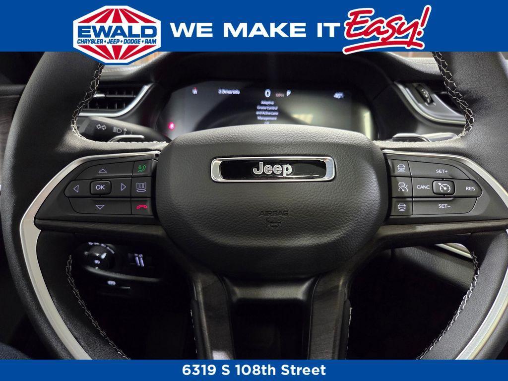 new 2025 Jeep Grand Cherokee car, priced at $48,082