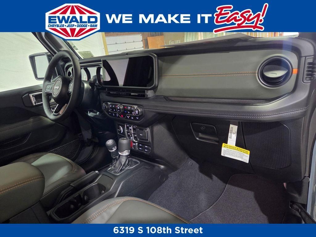 new 2025 Jeep Gladiator car, priced at $58,215
