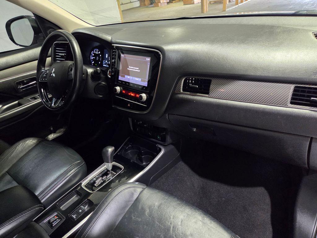 used 2020 Mitsubishi Outlander car, priced at $12,999