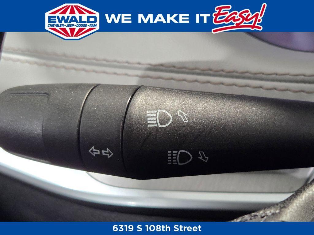 new 2025 Jeep Compass car, priced at $30,813