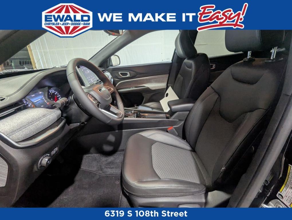 new 2025 Jeep Compass car, priced at $25,619