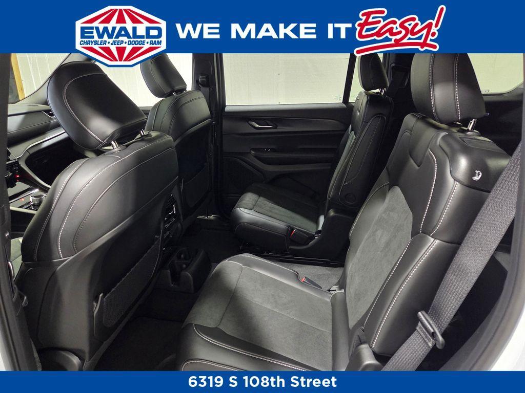 new 2025 Jeep Grand Cherokee L car, priced at $44,631