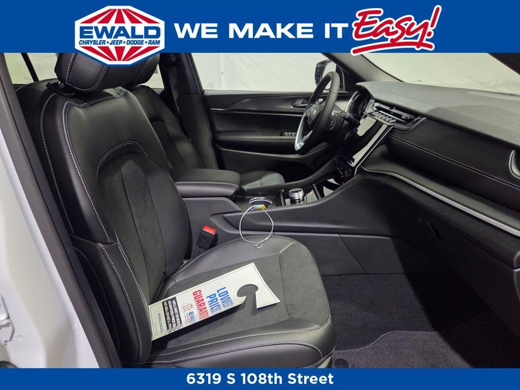 new 2025 Jeep Grand Cherokee L car, priced at $44,631