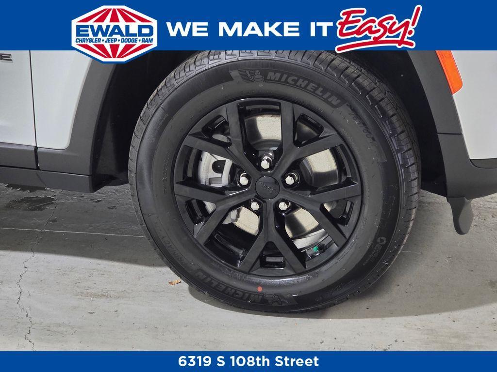 new 2025 Jeep Grand Cherokee L car, priced at $44,631