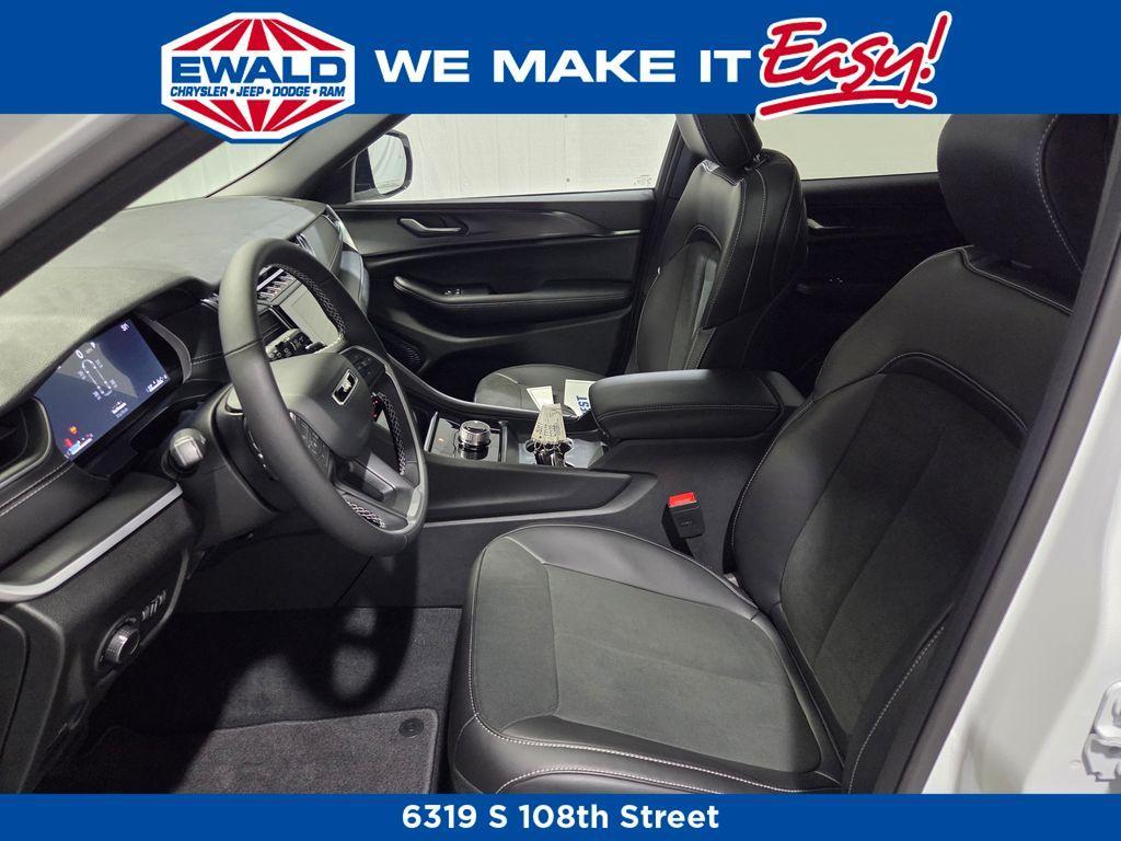 new 2025 Jeep Grand Cherokee L car, priced at $44,631