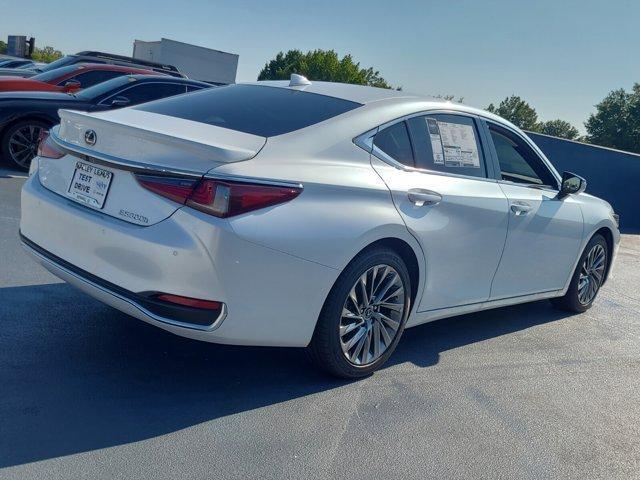 new 2024 Lexus ES 300h car, priced at $54,900