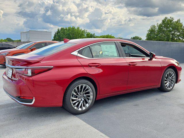 new 2025 Lexus ES 300h car, priced at $53,769