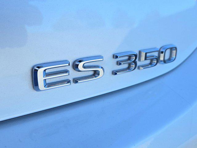 used 2025 Lexus ES 350 car, priced at $43,112
