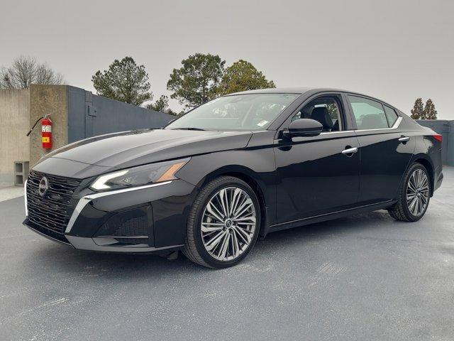 used 2023 Nissan Altima car, priced at $22,997