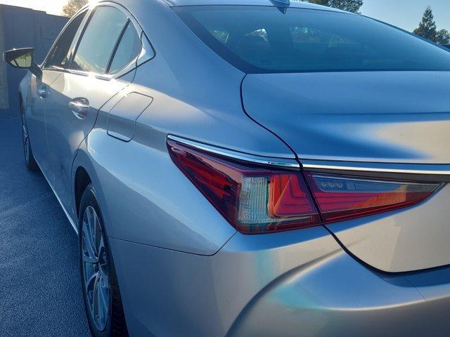 used 2022 Lexus ES 350 car, priced at $34,323