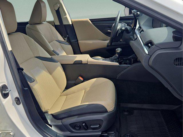 used 2020 Lexus ES 350 car, priced at $28,091