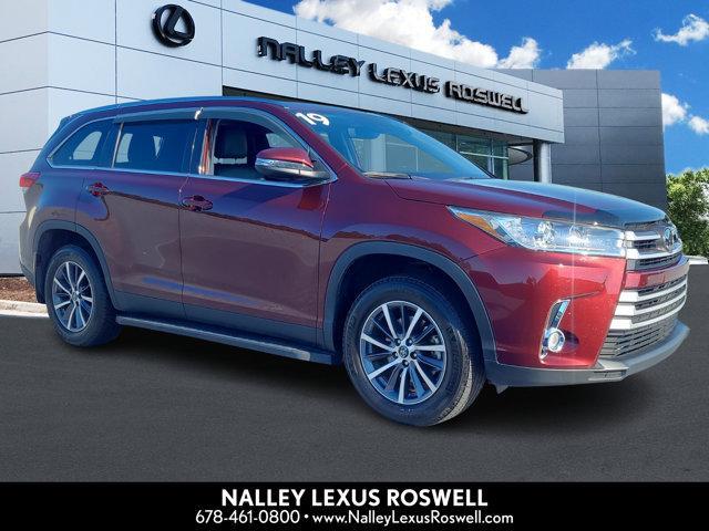 used 2019 Toyota Highlander car, priced at $24,469